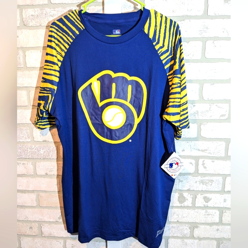 🆕 Milwaukee Brewers baseball shirt, LG NEW with tags.